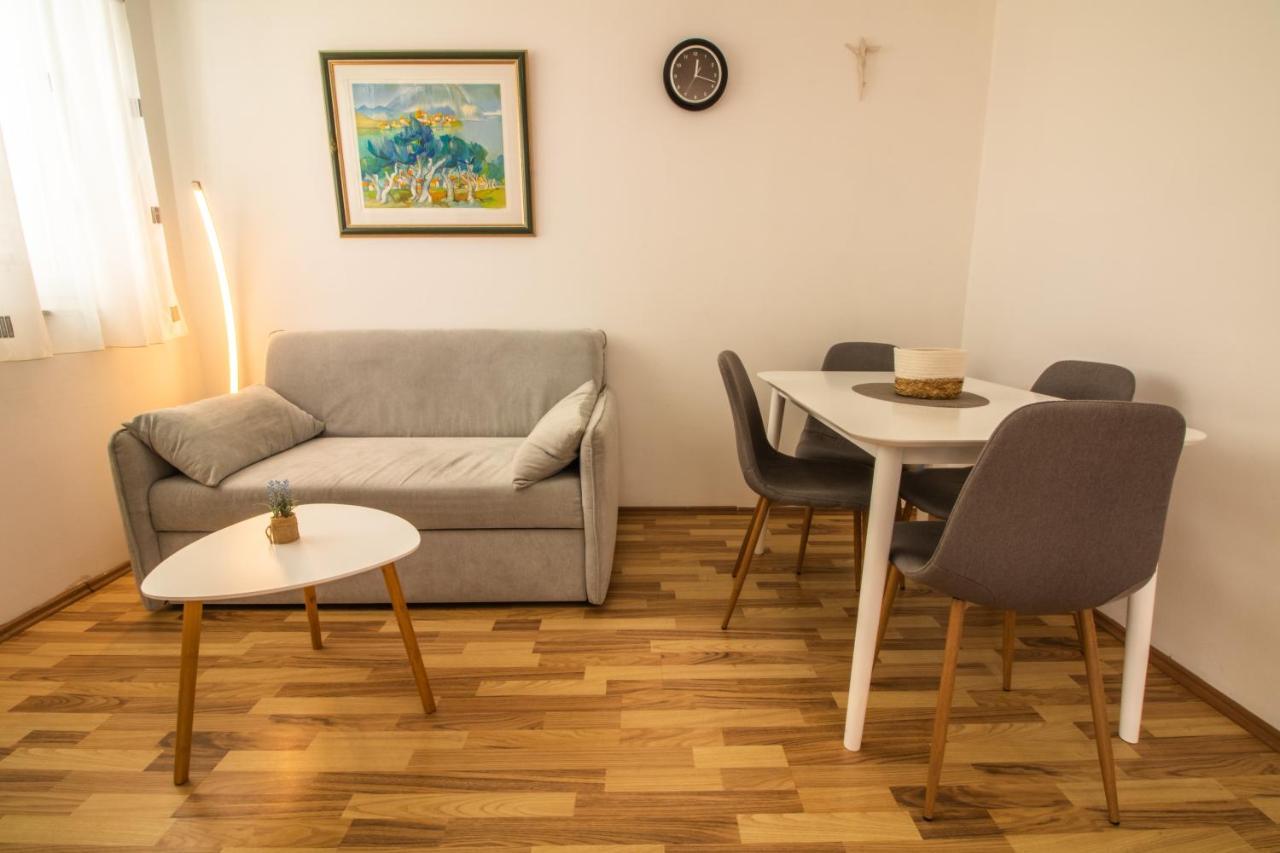 באסקה Apartment Damir With Balcony In Quiet Area מראה חיצוני תמונה