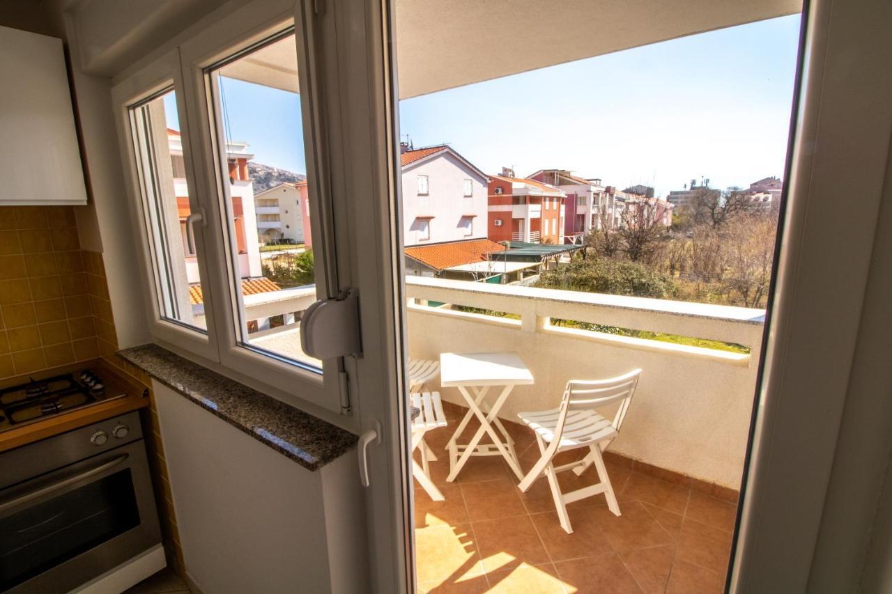 באסקה Apartment Damir With Balcony In Quiet Area מראה חיצוני תמונה